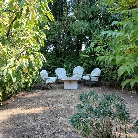 Maison Au Calme Avec Piscine 6 A 8 Personnes